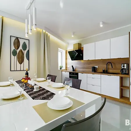 Balticon Westin House -luksusowy 70m2 , Basen Pool, Sauna, Parking Inklusive Aparthotel Kolobřeh