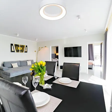 Balticon Westin House -luksusowy 70m2 , Basen Pool, Sauna, Parking Inklusive アパートホテル 3*