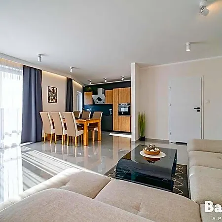 Lägenhetshotell Balticon Westin House -luksusowy 70m2 , Basen Pool, Sauna, Parking Inklusive Kołobrzeg