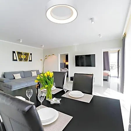 Lägenhetshotell Balticon Westin House -luksusowy 70m2 , Basen Pool, Sauna, Parking Inklusive Kołobrzeg