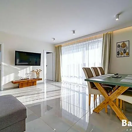 Lägenhetshotell Balticon Westin House -luksusowy 70m2 , Basen Pool, Sauna, Parking Inklusive Kołobrzeg