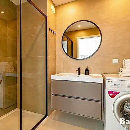 Balticon Westin House -luksusowy 70m2 , Basen Pool, Sauna, Parking Inklusive 3* Kołobrzeg