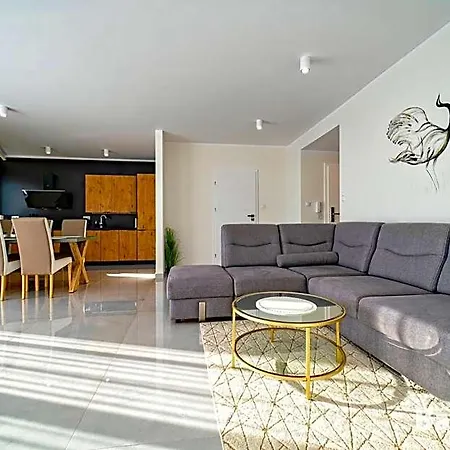 Balticon Westin House -luksusowy 70m2 , Basen Pool, Sauna, Parking Inklusive Apartmanhotel 3*